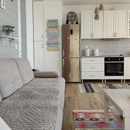 Luxury In Qerret דירה