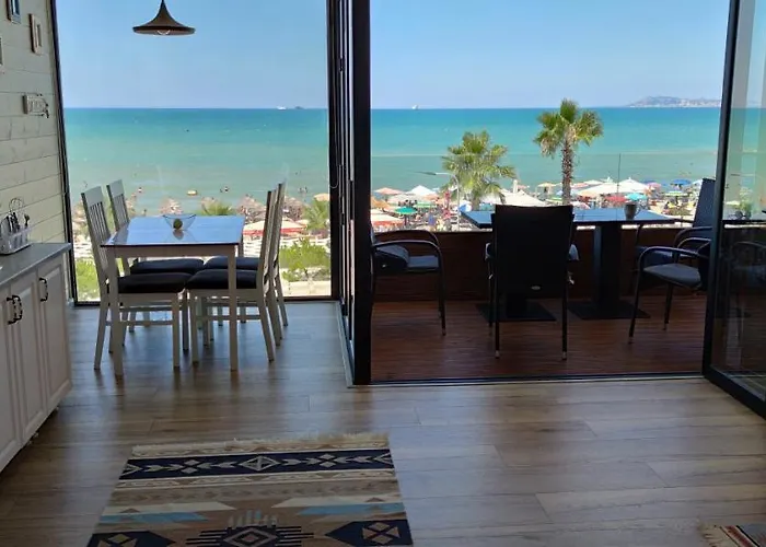 Luxury In Qerret דירה