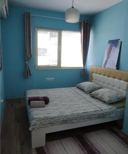 Luxury In Qerret דירה גולם